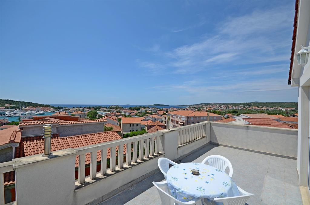 Apartments Branislav Рогозница Екстериор снимка